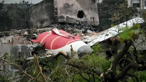 Next of kin of Air India crash passengers sue aerospace giants Honeywell and Boeing